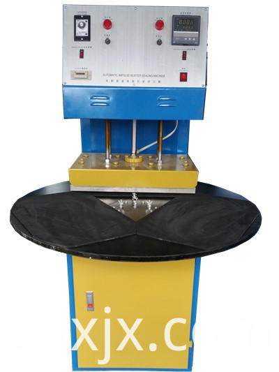 Машина для термозварювання пластикової блістової упаковки Plastic blister package heat sealing machine